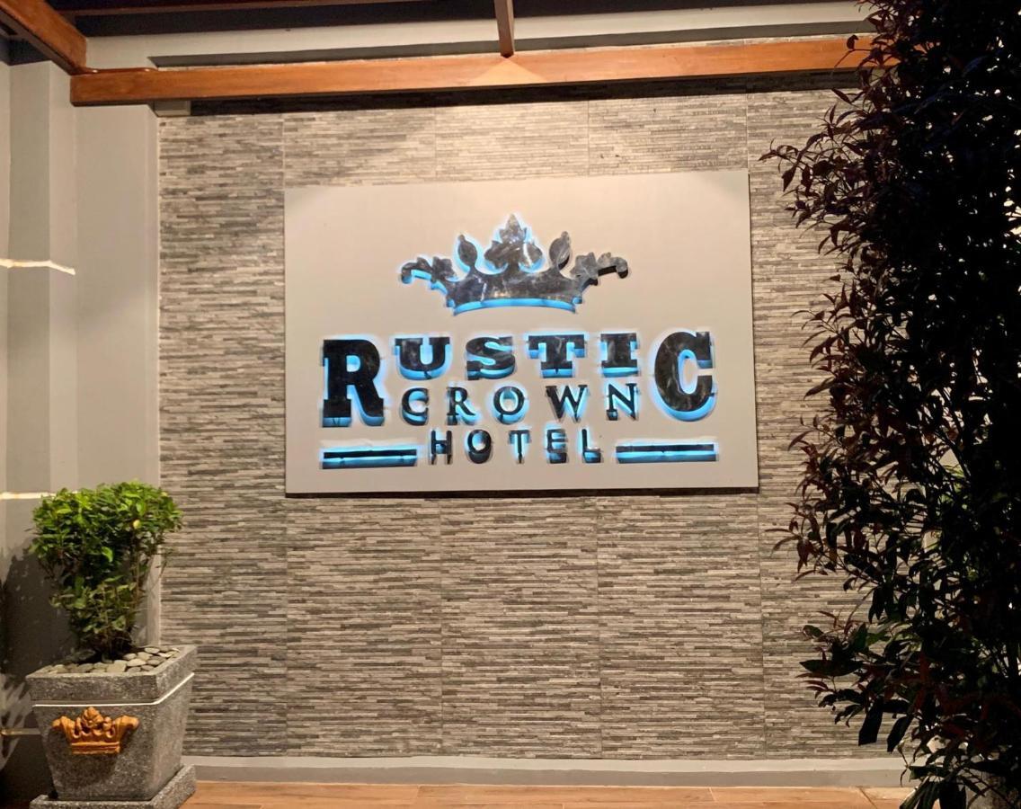 Rustic Crown Hotel Alaminos Extérieur photo