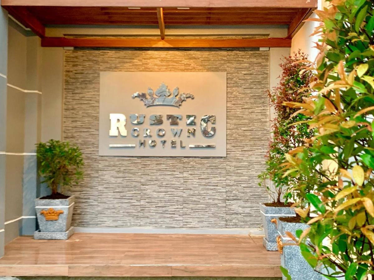 Rustic Crown Hotel Alaminos Extérieur photo
